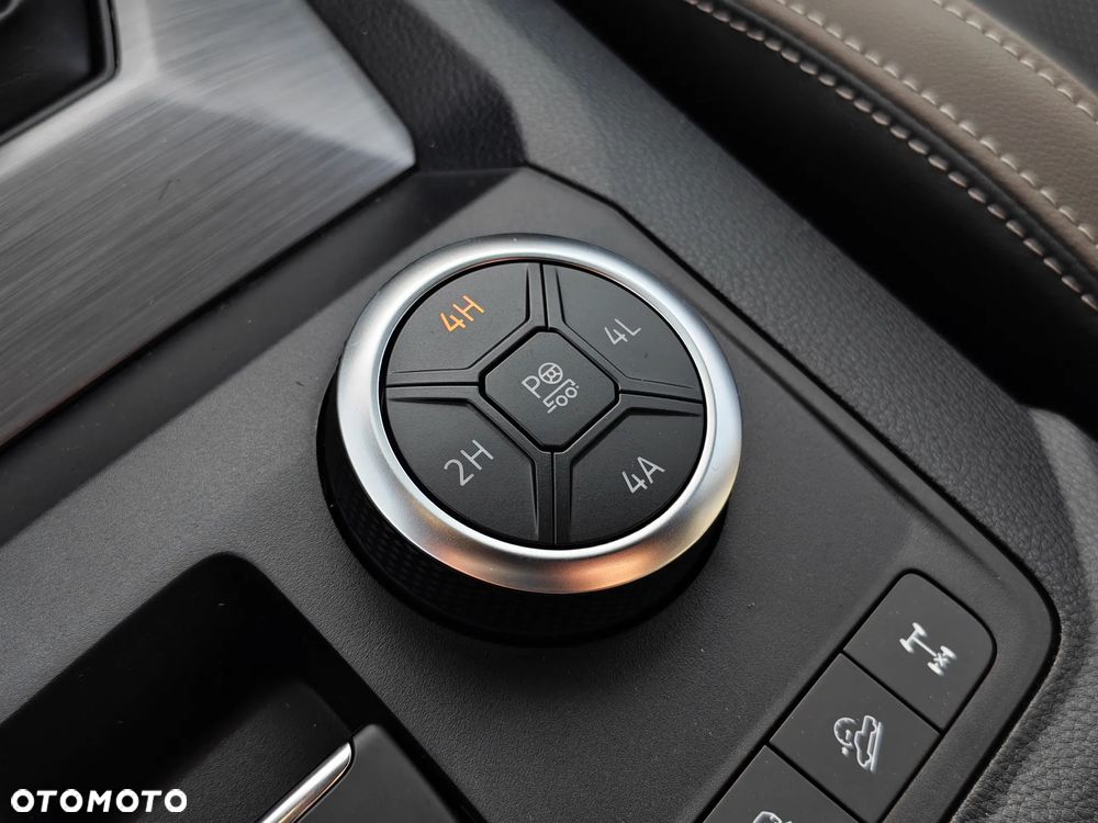 Volkswagen Amarok 3.0 V6 TDi 4MOTION Aventura - 26