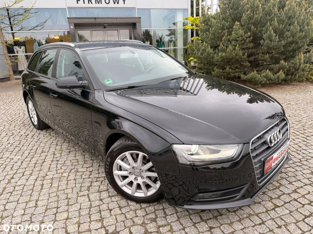 Audi A4 Avant 2.0 TDI DPF clean diesel multitronic S line Sportpaket - 1