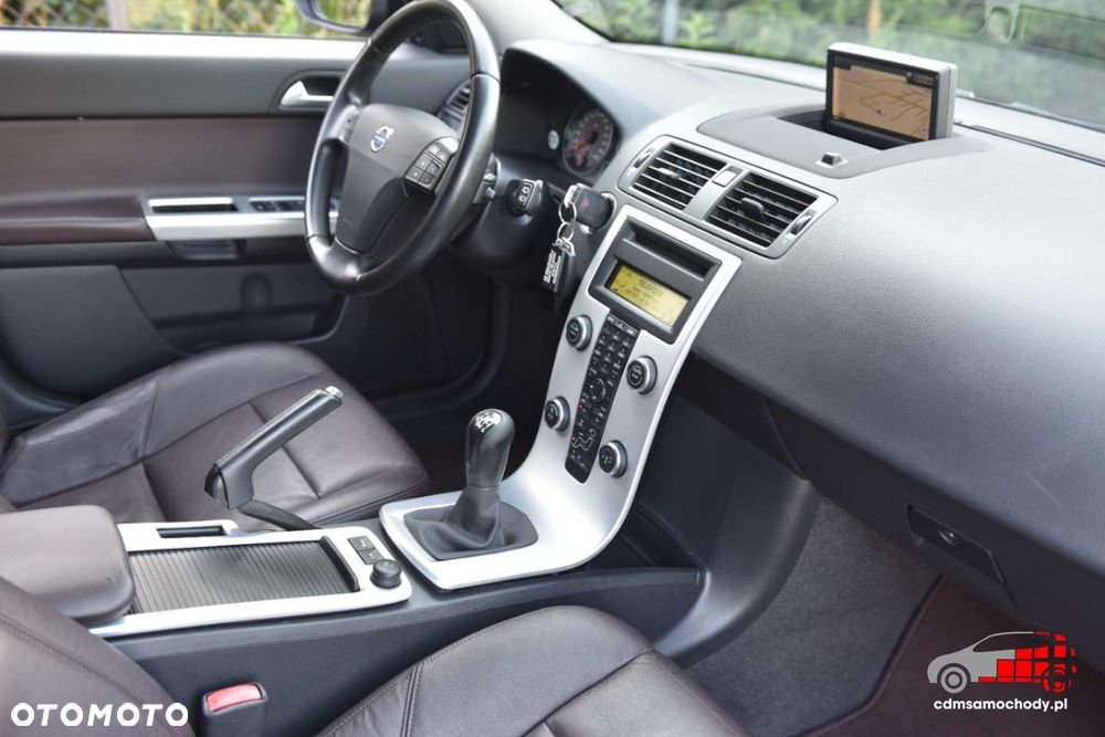 Volvo V50 - 24