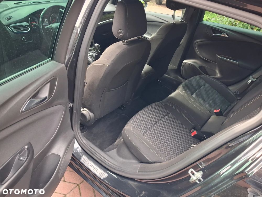Opel Astra 1.4 Turbo Start/Stop Dynamic - 24