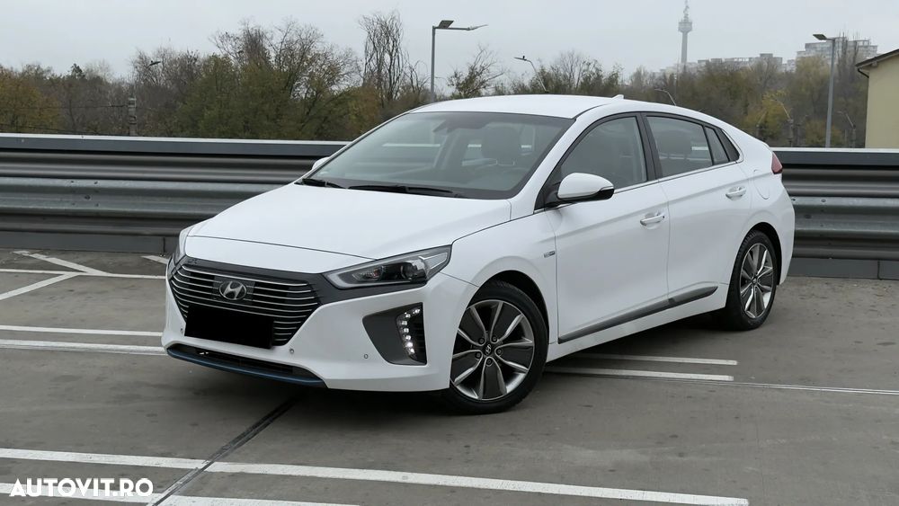 Hyundai IONIQ Hybrid 1.6 GDI Premium - 1