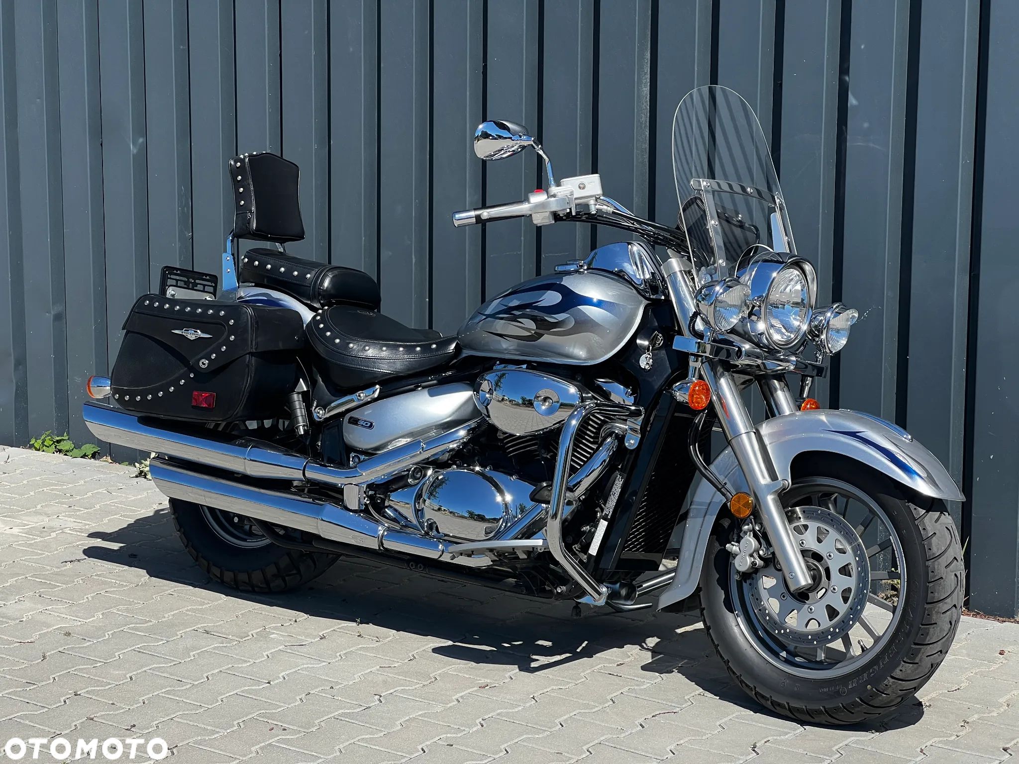 Suzuki VL 800 Volusia - Boulevard C50 - 1