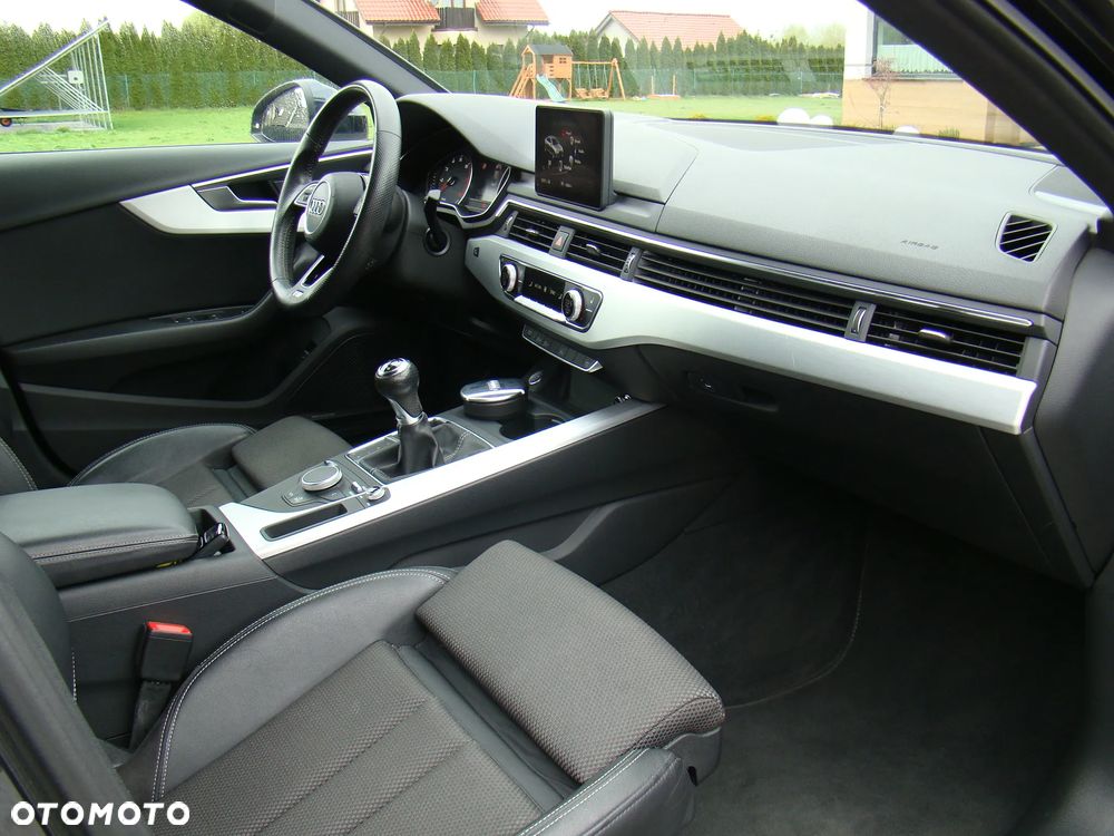 Audi A4 Limousine 40 TFSI design - 37
