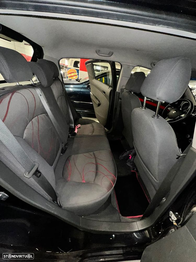 Chevrolet Spark - 18