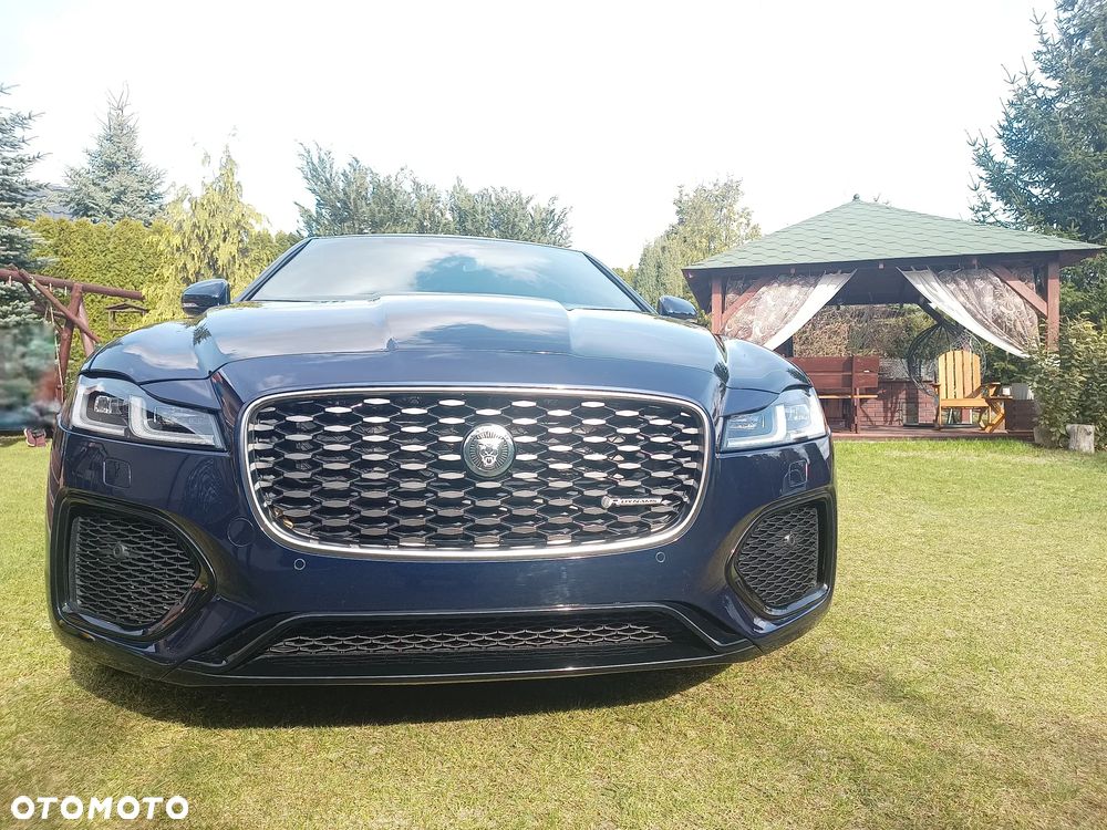 Jaguar XF P250 R-Dynamic SE - 26