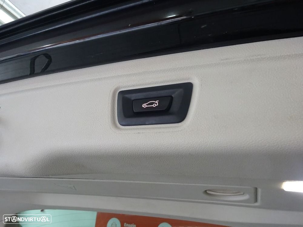 BMW 318 d Touring Line Sport Auto - 35