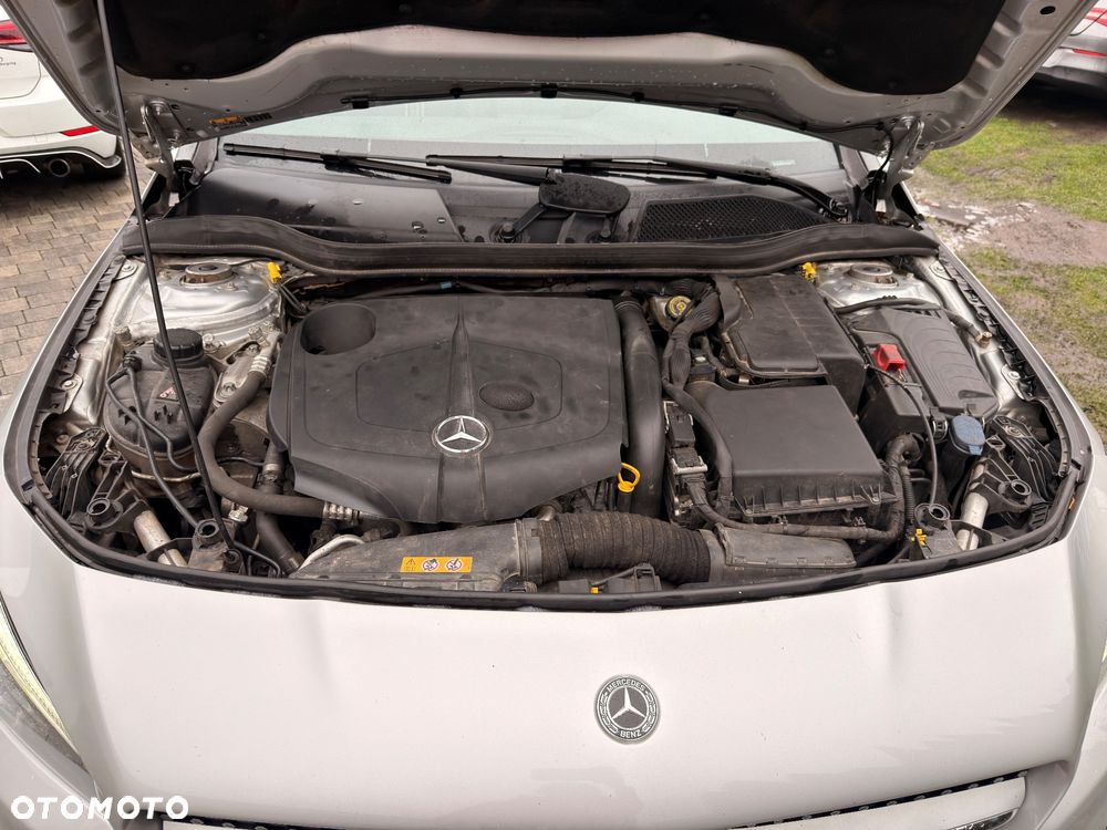 Mercedes-Benz CLA 200 d 4Matic 7G-DCT AMG Line - 18