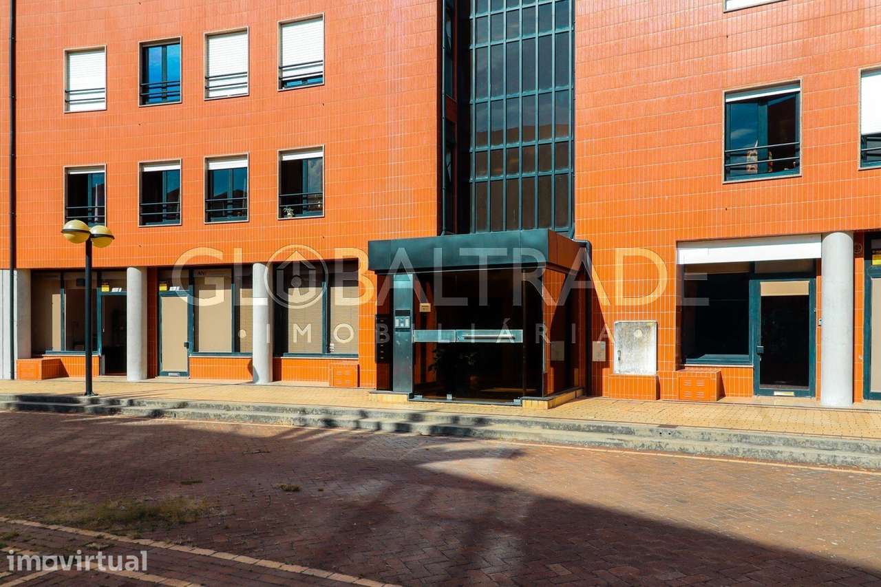 Apartamento T2 Mobilado & Equipado no Porto - Grande imagem: 4/60