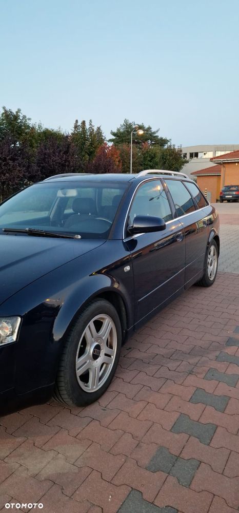 Audi A4 Avant - 4
