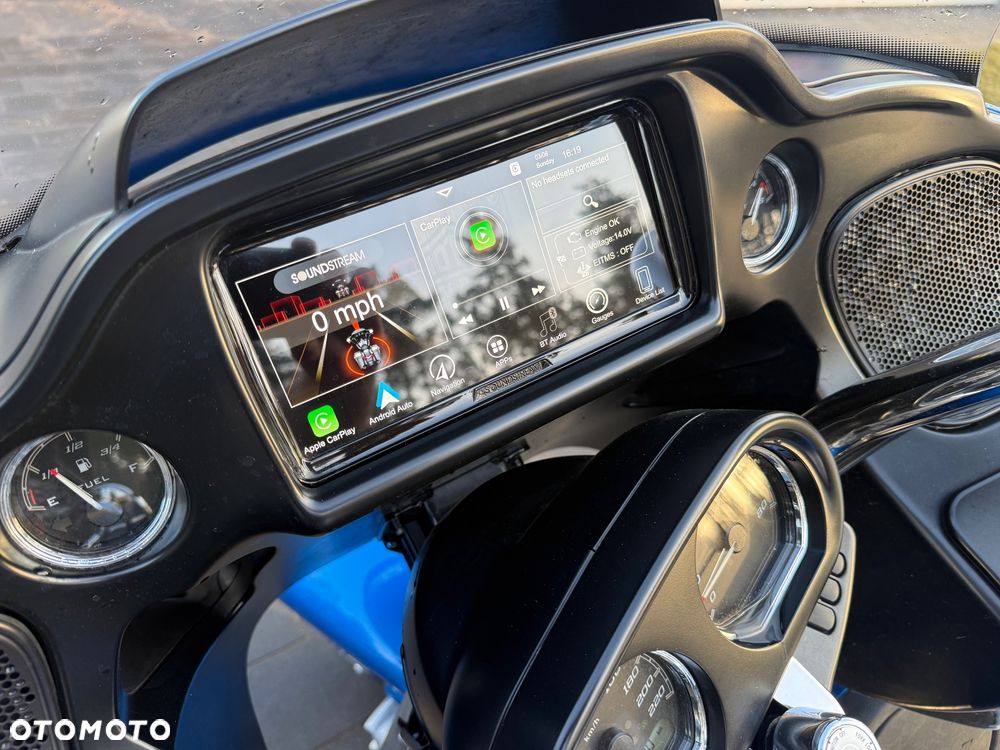 Harley-Davidson Touring Road Glide - 10