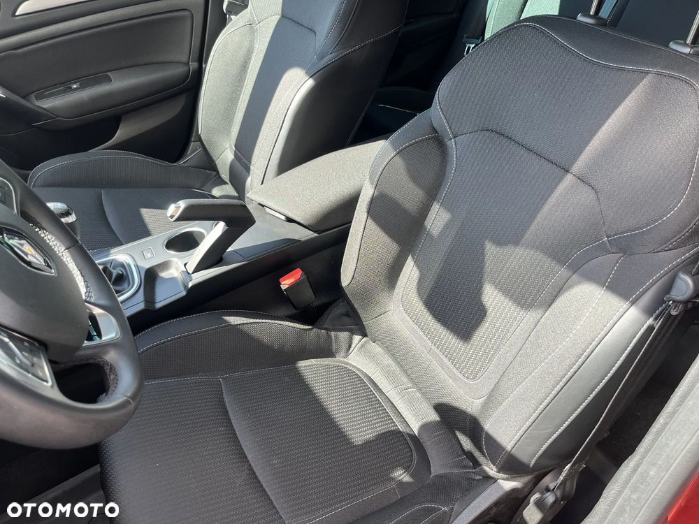 Renault Megane 1.3 TCe FAP Zen - 12