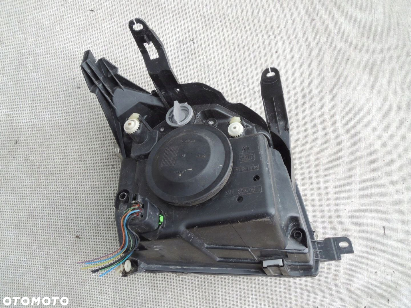 REFLEKTOR LEWY Hella EU - FORD FUSION mk I LIFT 05-12r - 3