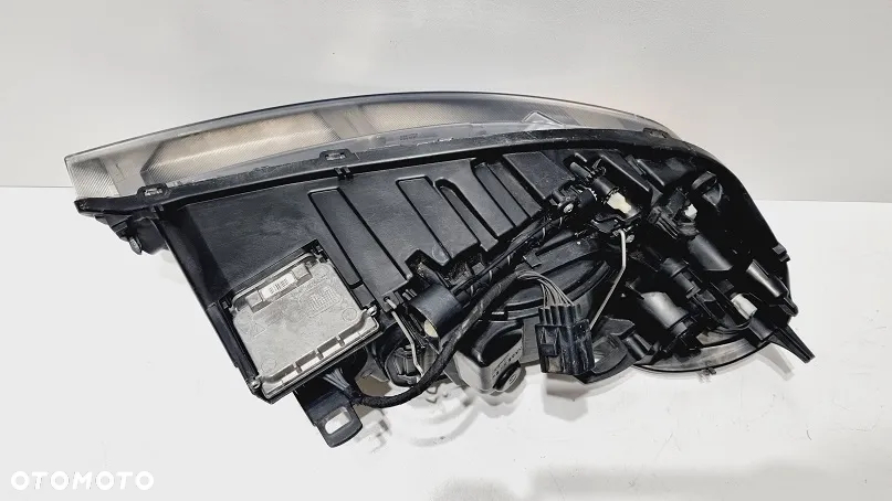 REFLEKTOR PRAWY LEWY XENON VOLVO XC60 EUROPA - 10