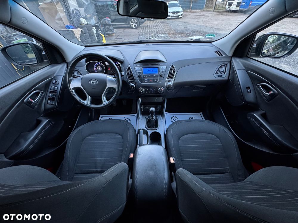 Hyundai ix35 blue 1.6 2WD Finale - 17