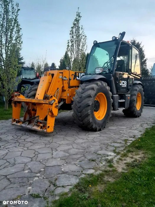 JCB