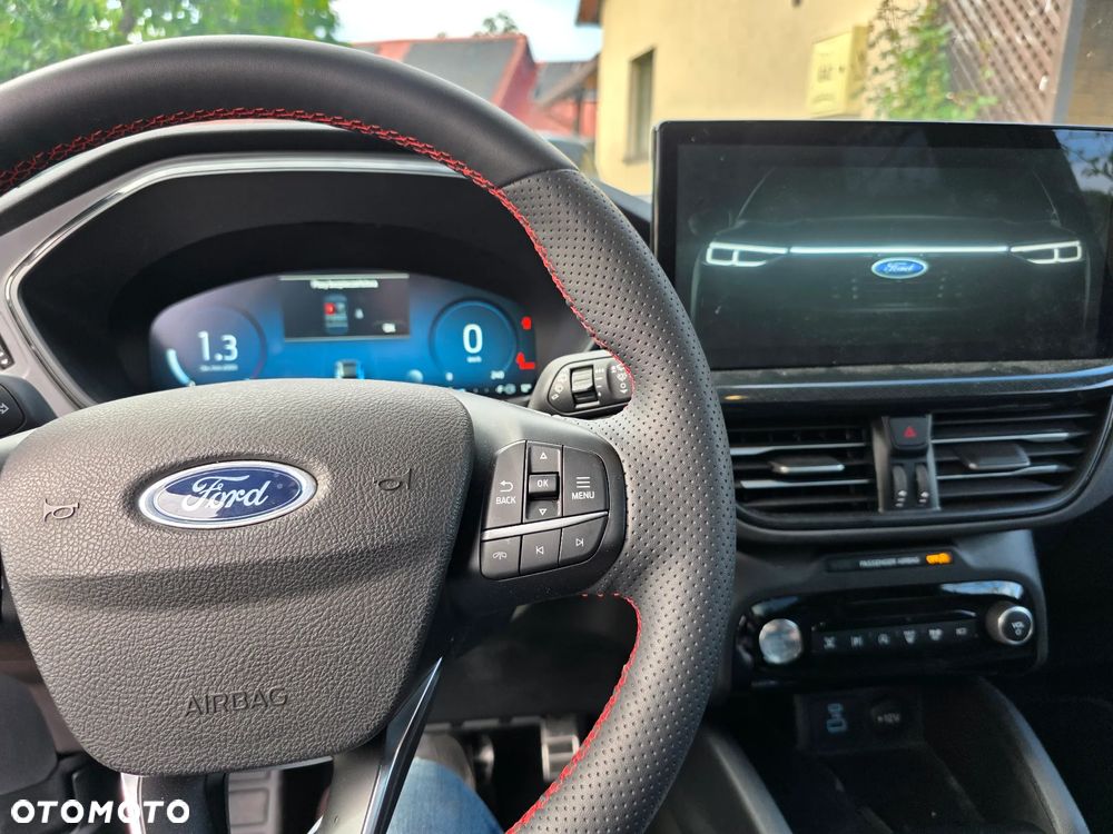 Ford Escape 2.0 EcoBoost AWD Titanium - 16