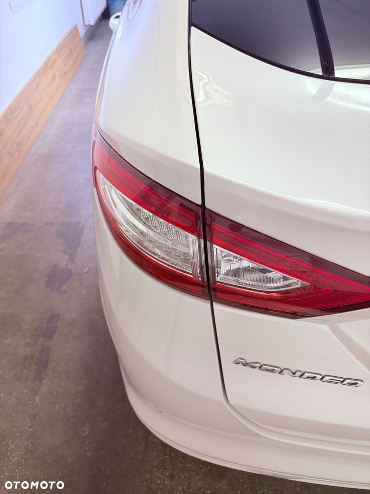 Ford Mondeo 2.0 TDCi Titanium PowerShift - 17
