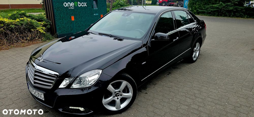 Mercedes-Benz Klasa E 200 CGI BlueEFFICIENCY 7G-TRONIC Avantgarde - 12