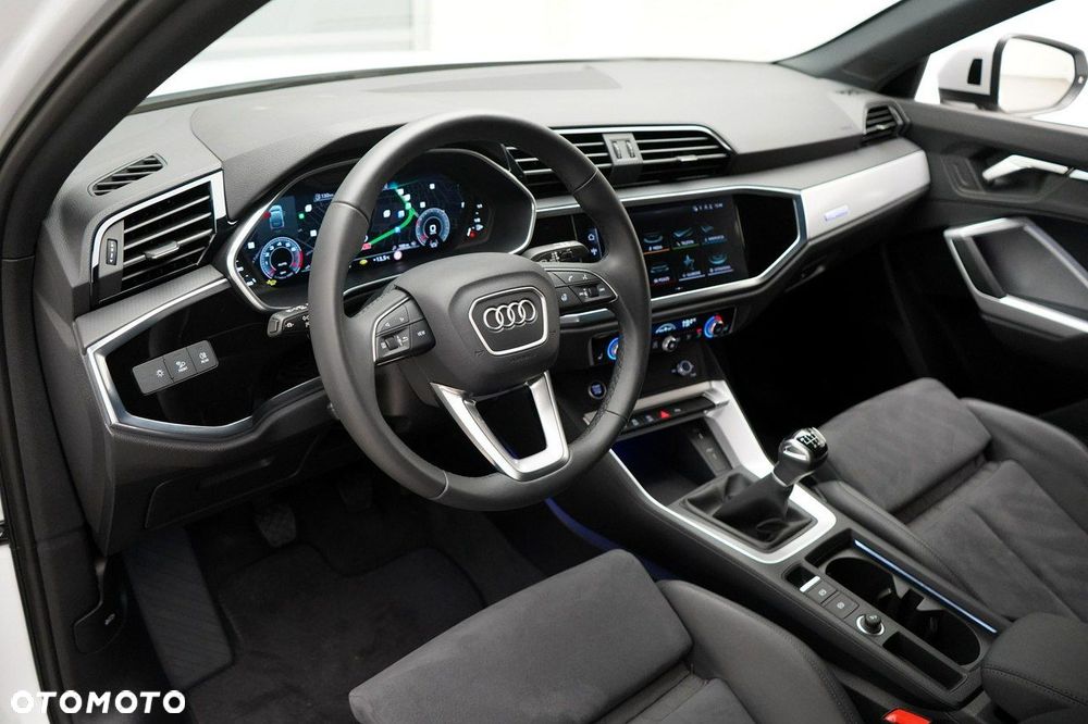 Audi Q3 Sportback - 25