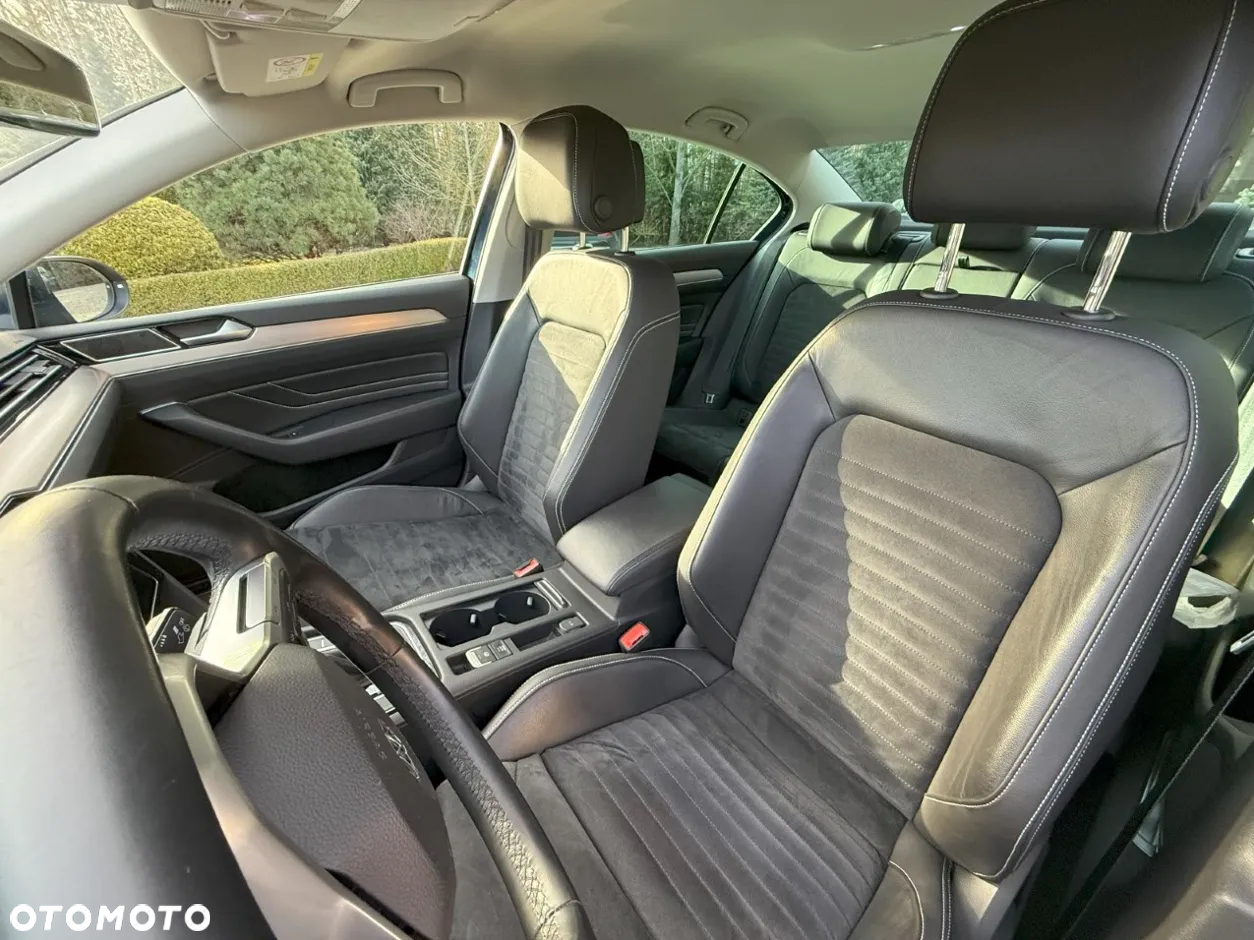 Volkswagen Passat 2.0 TDI Elegance DSG - 15