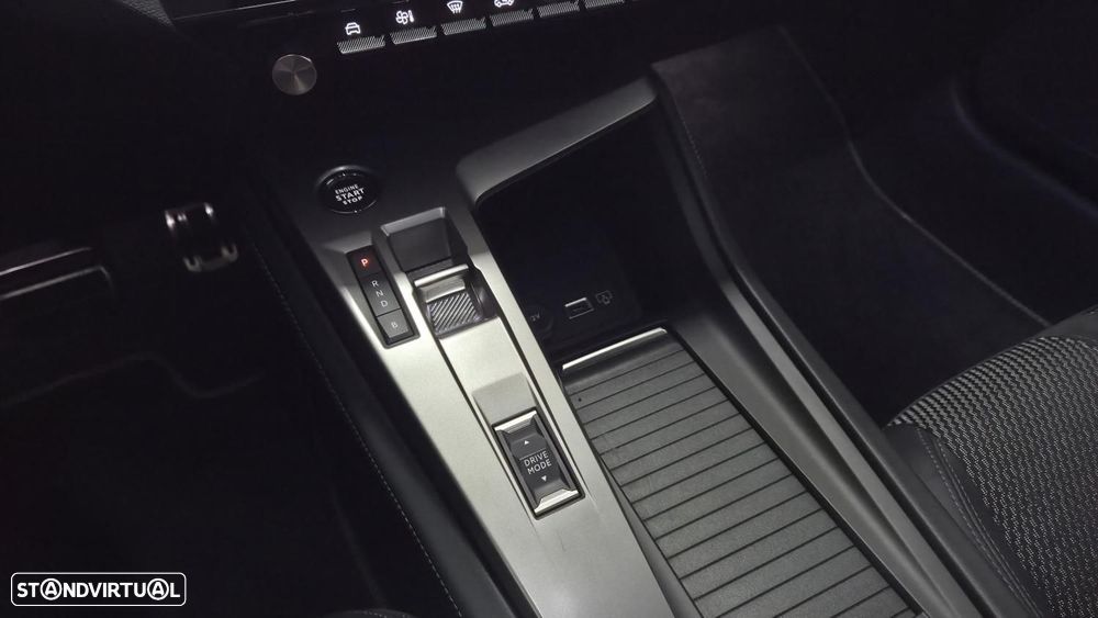 Peugeot 308 1.6 Hybrid GT Pack e-EAT8 - 18