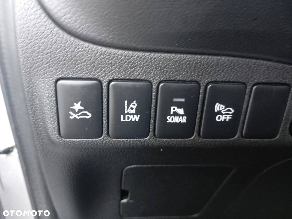 Mitsubishi Outlander - 39
