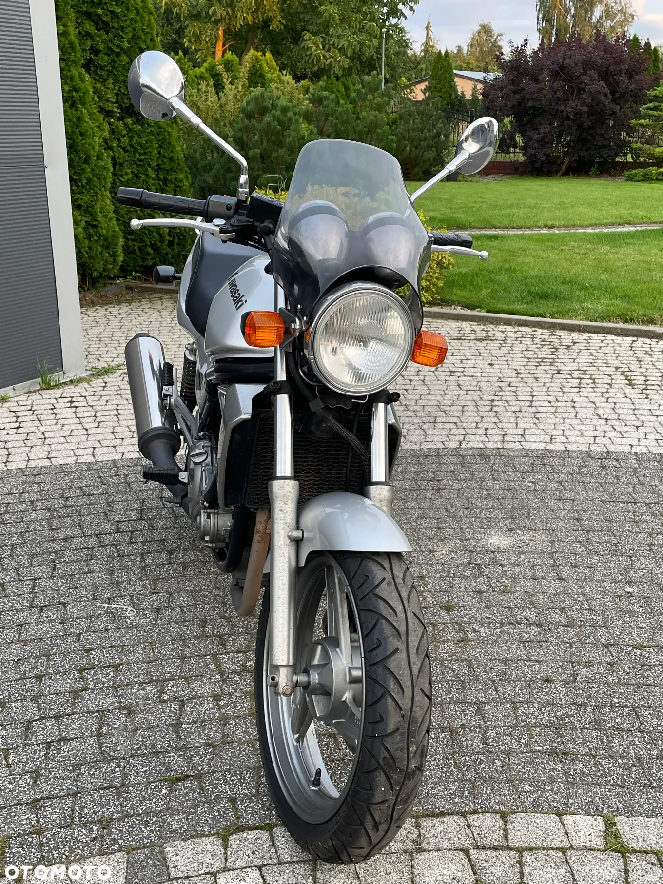 Kawasaki ER - 16