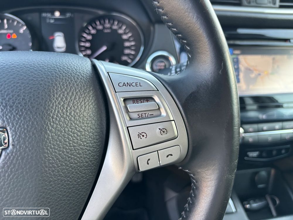 Nissan Qashqai 1.5 dCi N-Connecta 18 RS+PS - 17