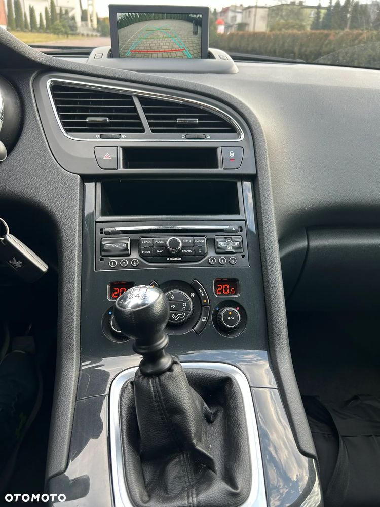 Peugeot 5008 155 THP Style - 18