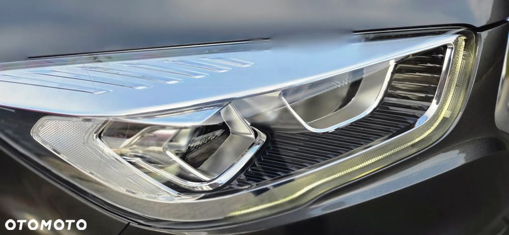 Ford Kuga 1.5 EcoBoost 2x4 Titanium - 24