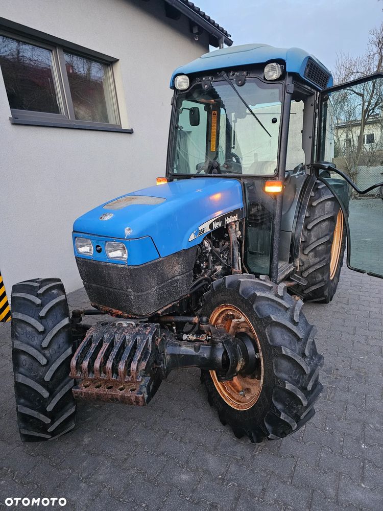 New Holland U2D6 ( w dokumentach) , model handlowy TN 85 FA - 4