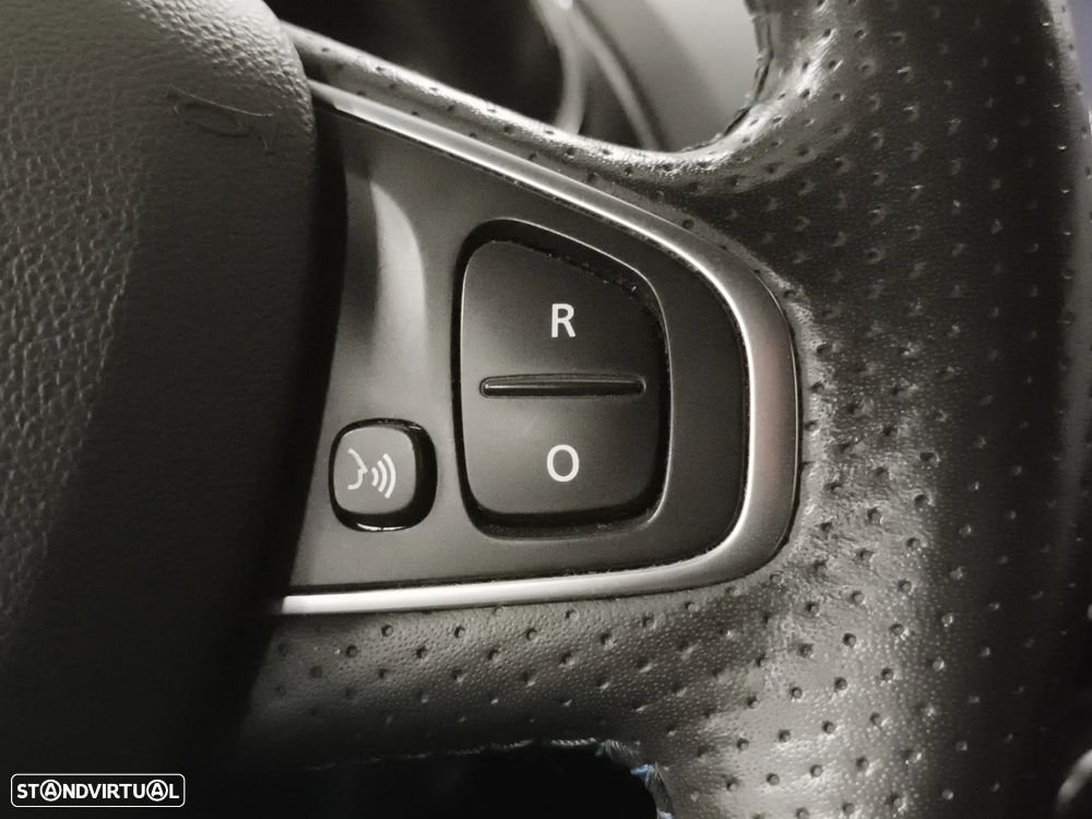 Renault Clio Sport Tourer 0.9 TCE GT Line - 22