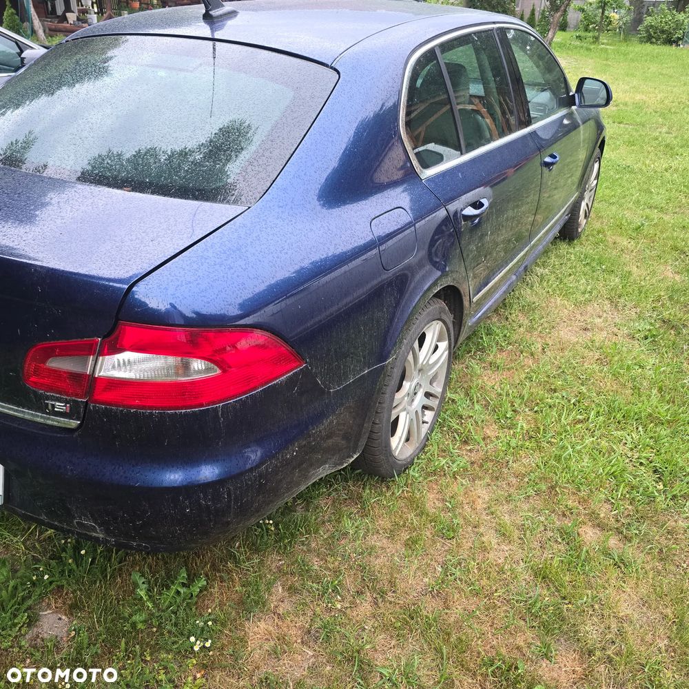 Skoda Superb 1.8 TSI Comfort - 4