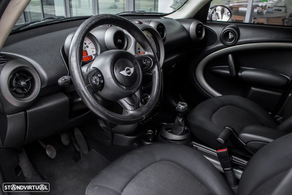 MINI Countryman One D - 19