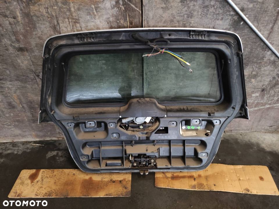 KOMPLETNY TYŁ KLAPA ZDERZAK MERCEDES W168 761 - 3