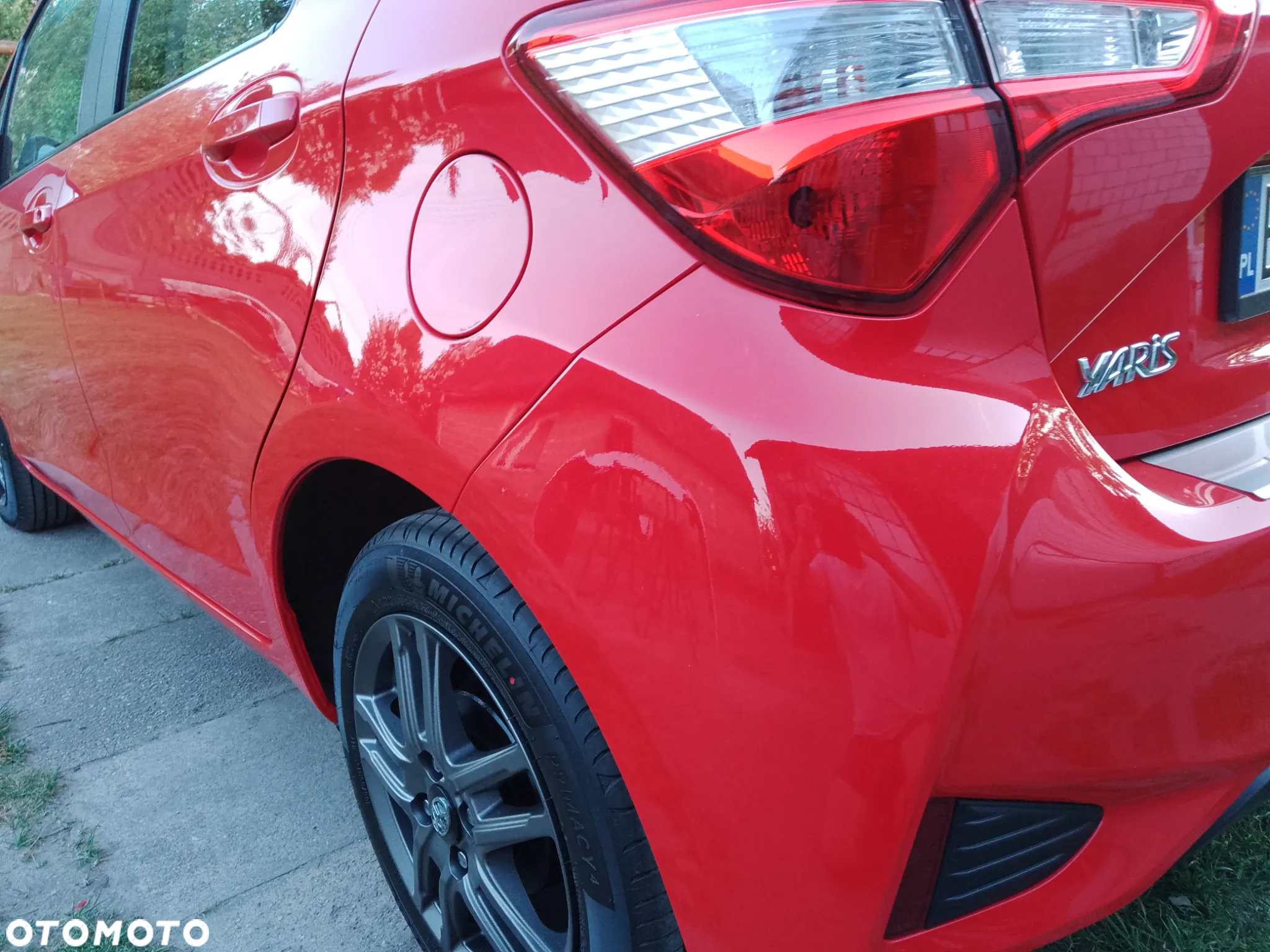 Toyota Yaris 1.0 Premium - 12