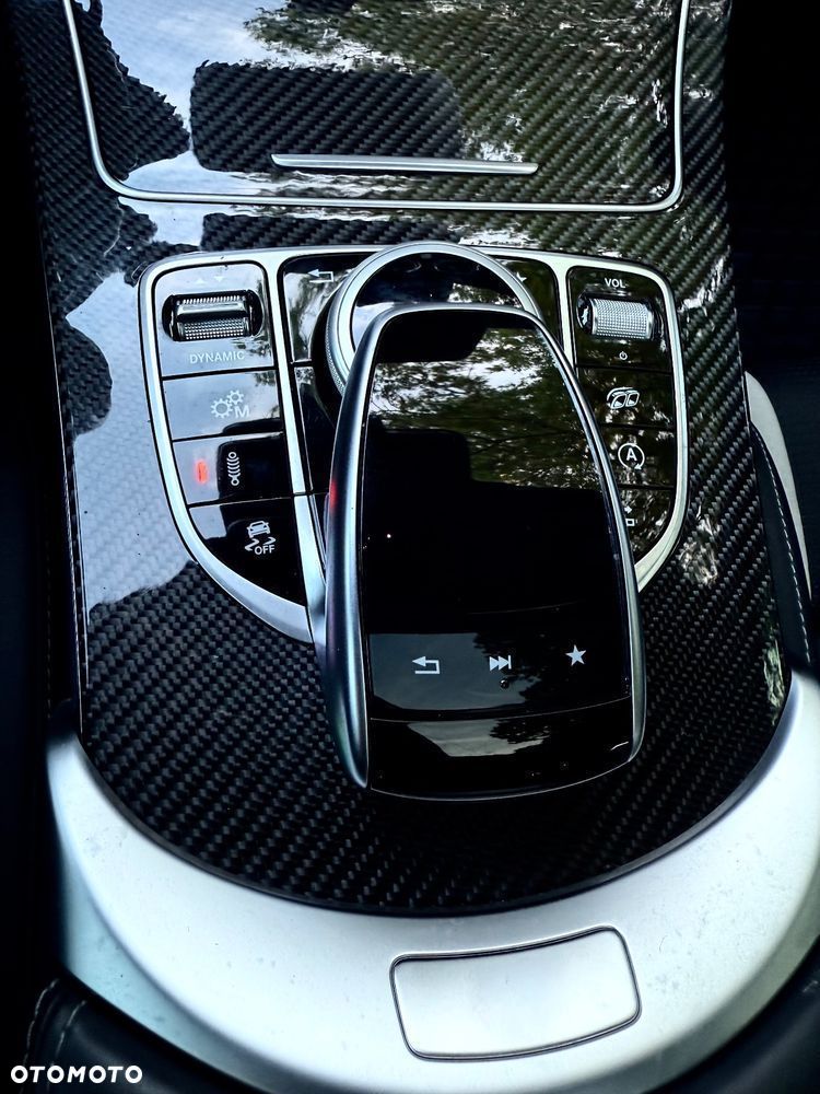 Mercedes-Benz Klasa C AMG 63 S - 18