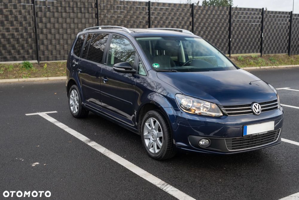 Volkswagen Touran 2.0 TDI DPF MATCH - 9