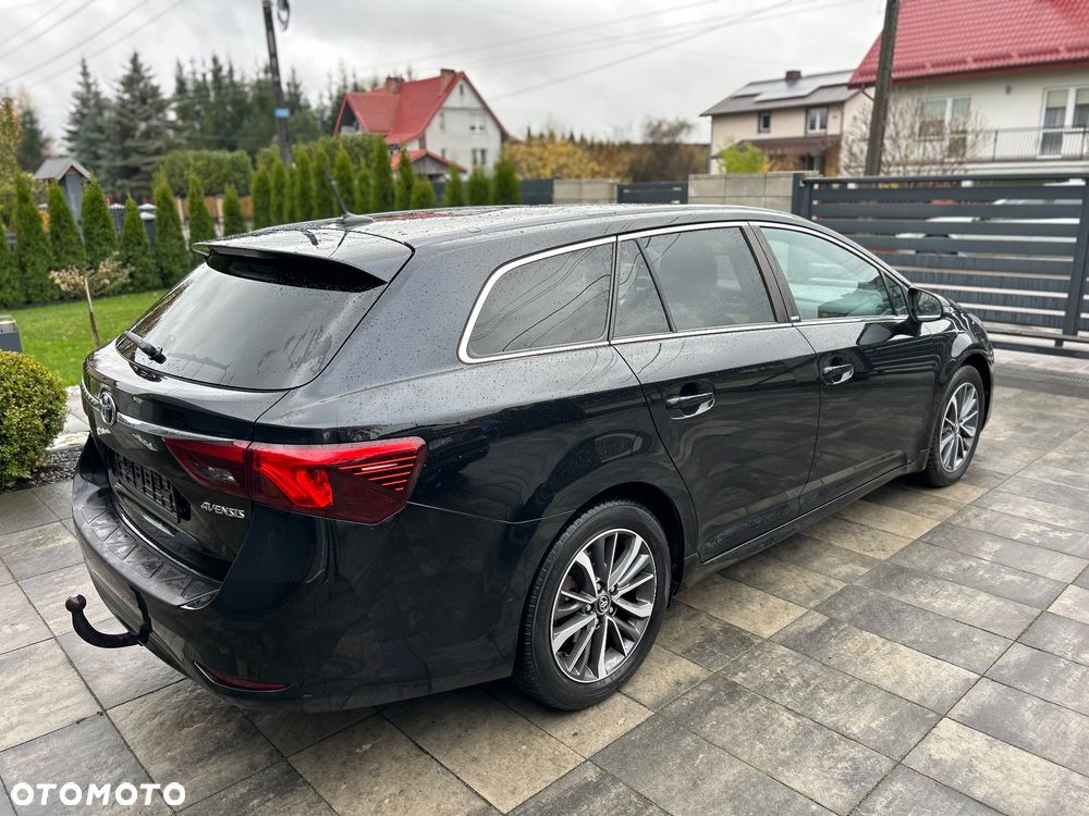 Toyota Avensis Touring Sports 2.0 D-4D Edition-S - 12
