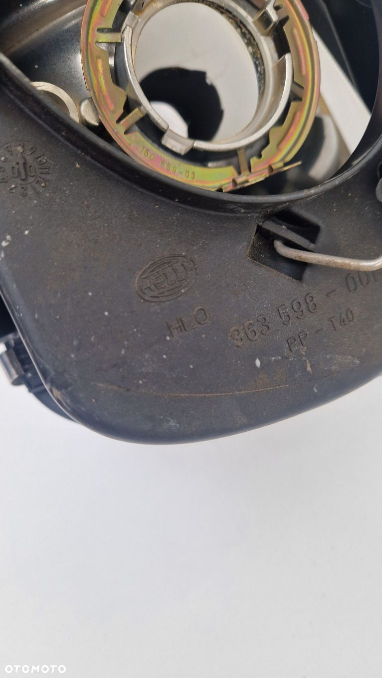 VW BORA LAMPA PRZÓD PRZEDNIA PRAWA EUROPA - 4