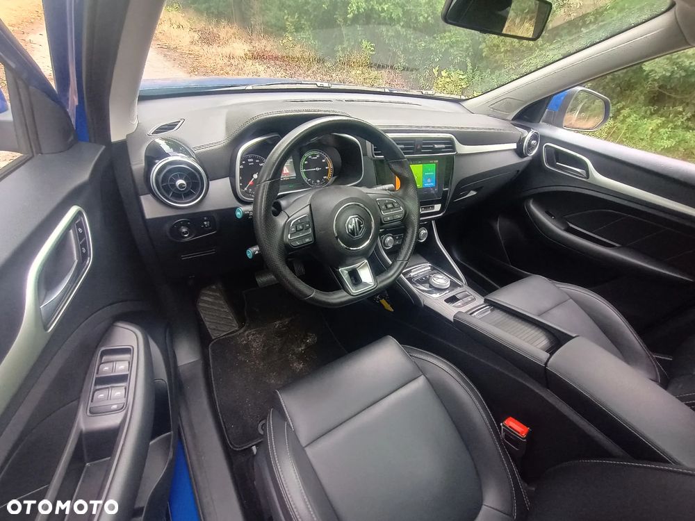 MG ZS Luxury - 11