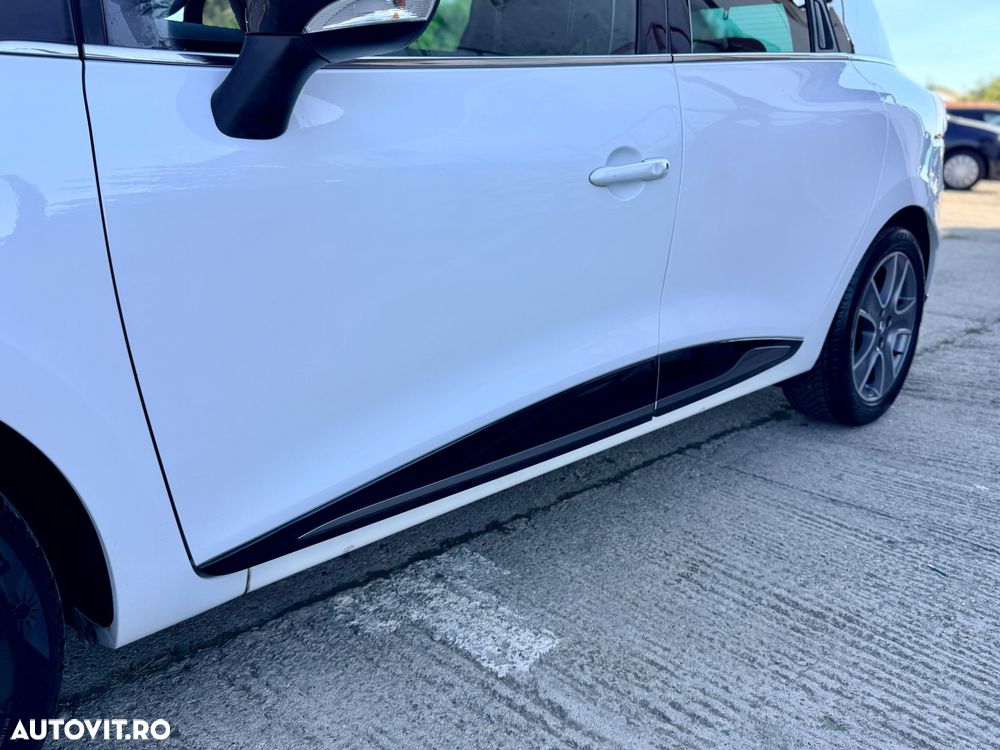 Renault Clio - 21