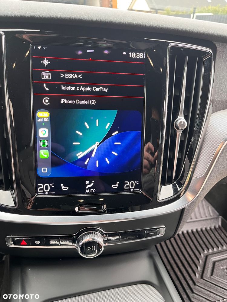 Volvo V60 B4 B R-Design - 13