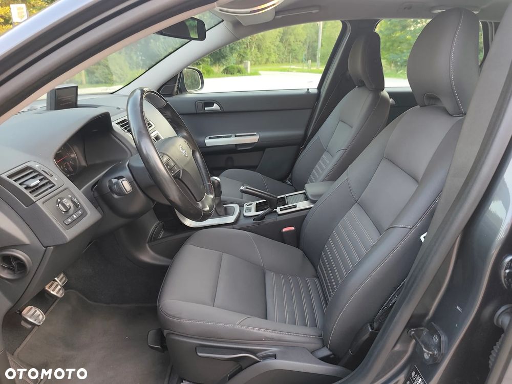 Volvo V50 - 7