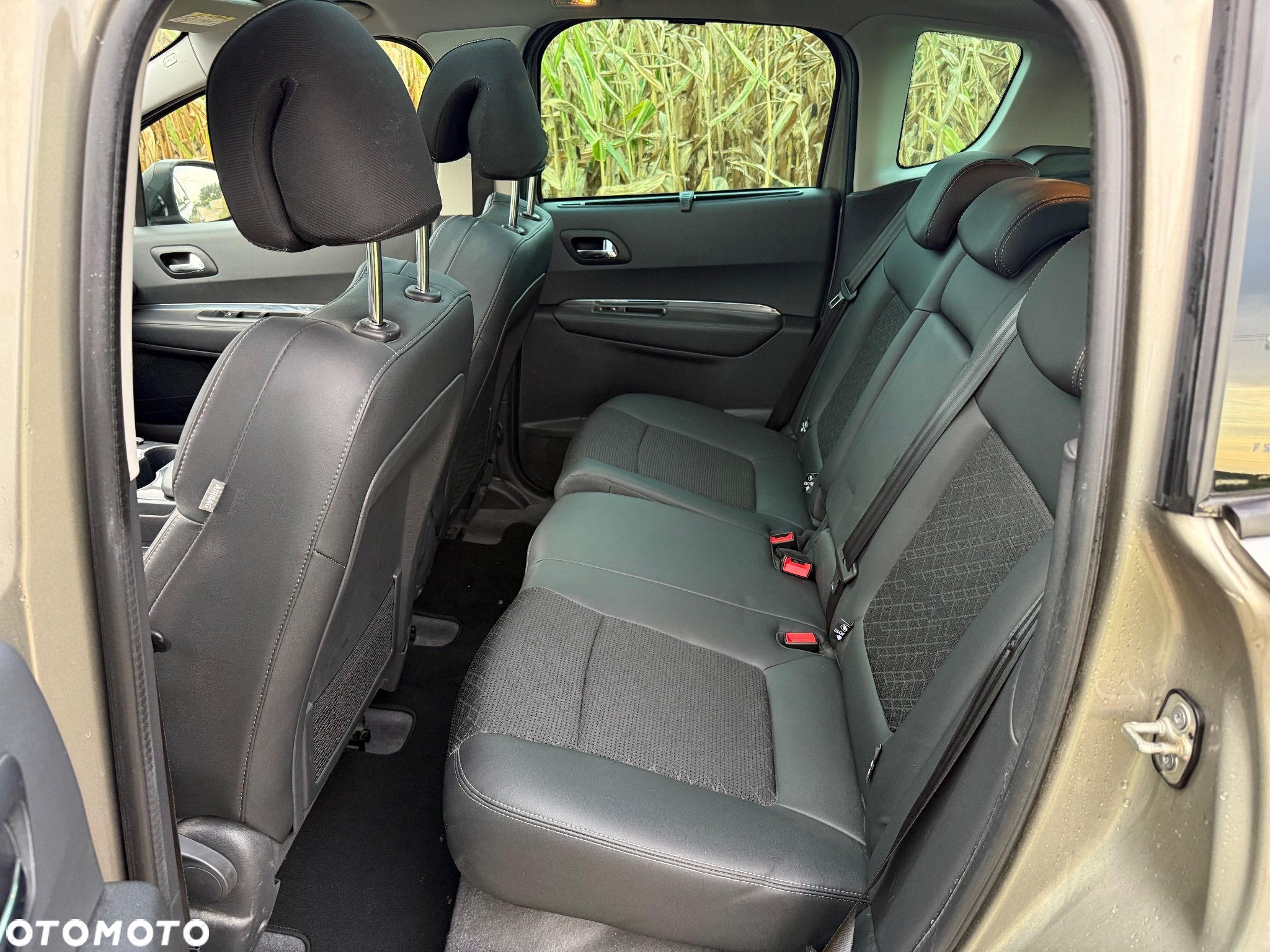Peugeot 3008 PureTech 130 Stop & Start GPF Allure - 14