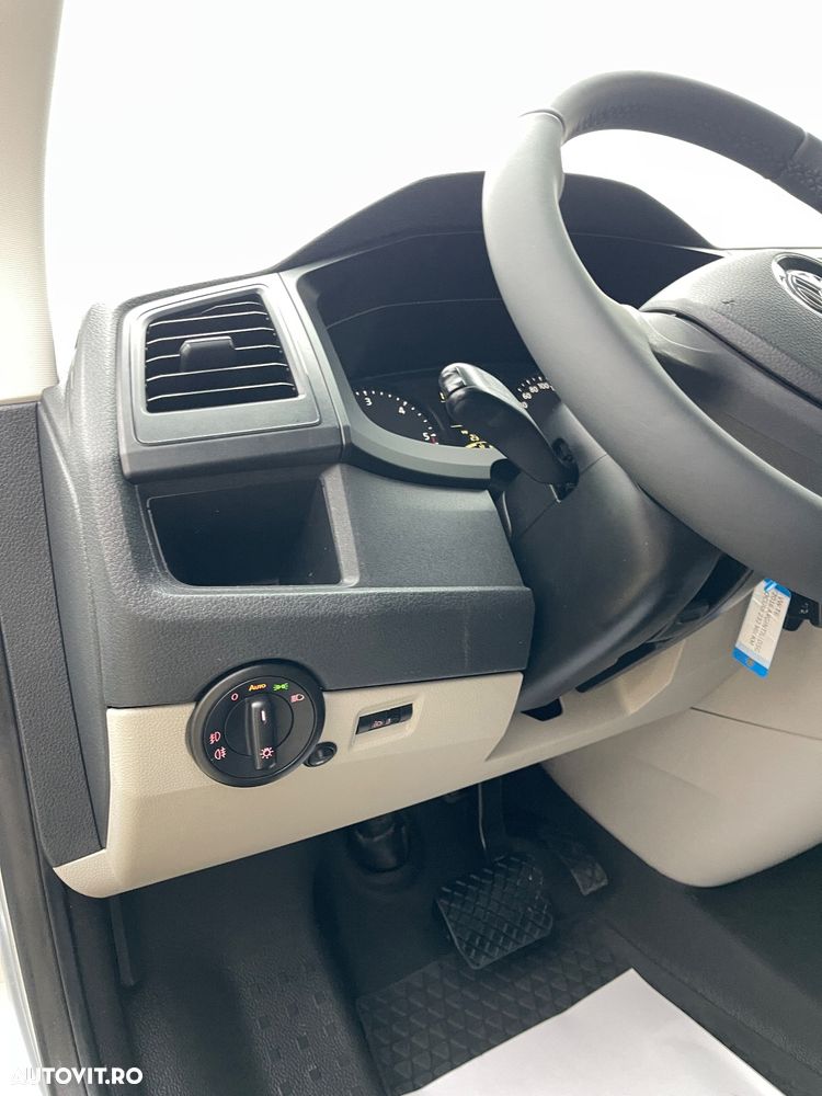 Volkswagen Transporter - 31