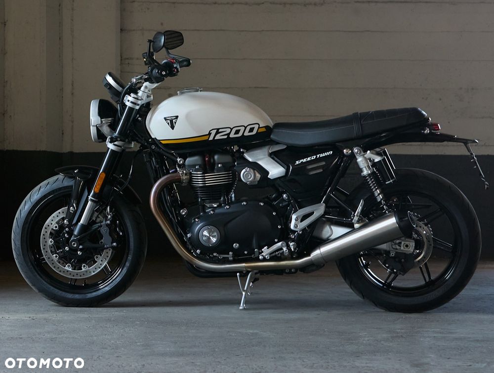 Triumph Speed Twin - 3