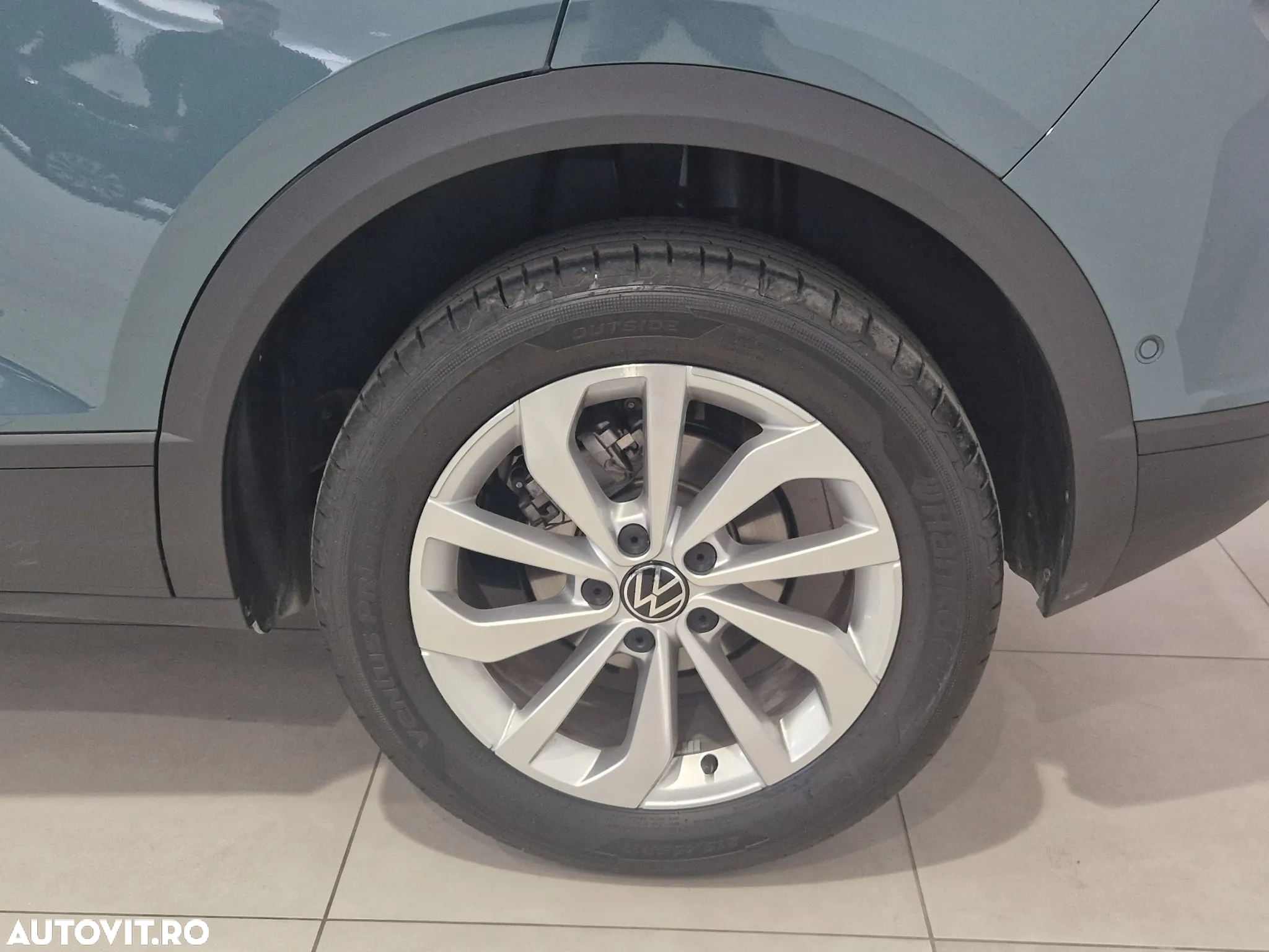 Volkswagen T-ROC 1.5 TSI DSG Advanced - 10