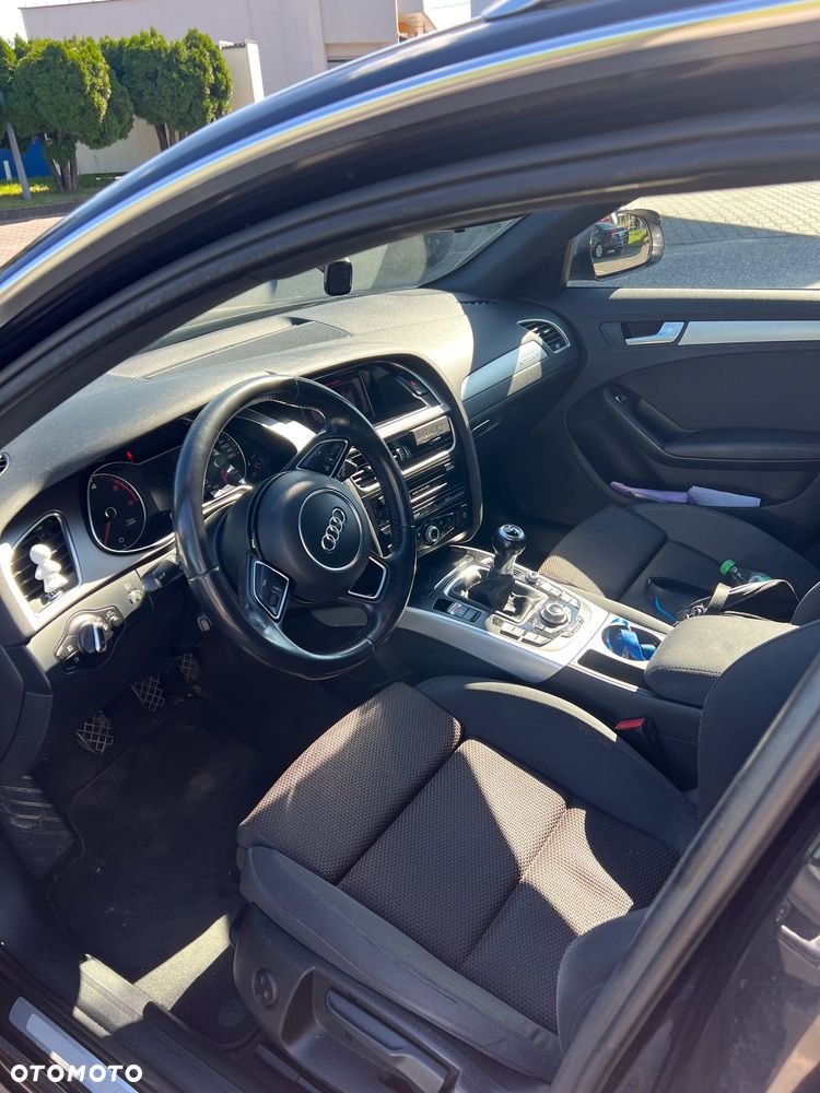 Audi A4 Allroad 2.0 TDI Quattro - 6