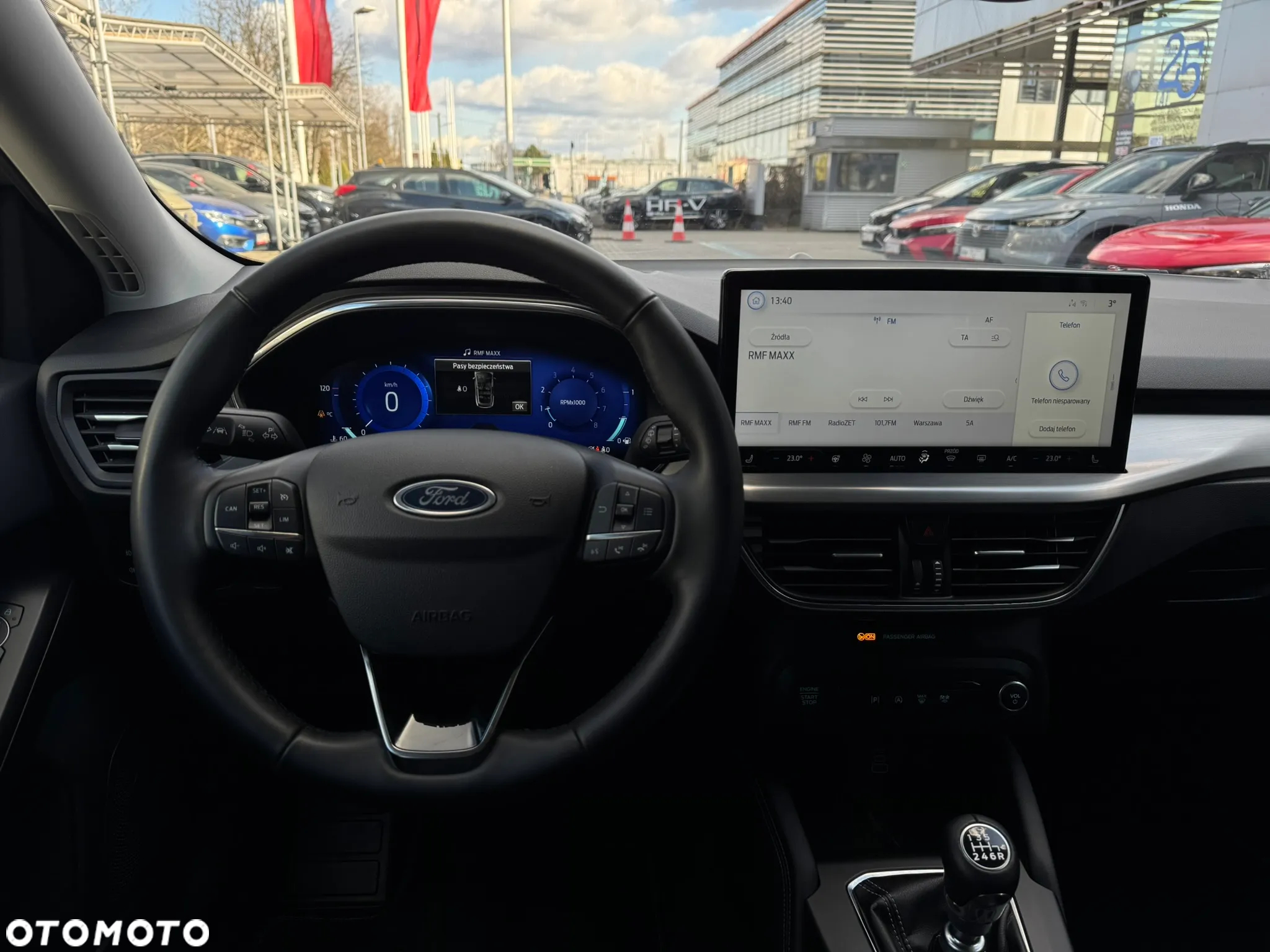 Ford Focus 1.0 EcoBoost Titanium X - 33